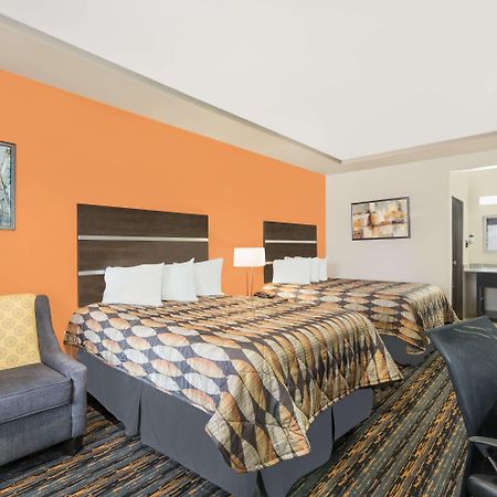 Days Inn By Wyndham Dilley Exterior photo